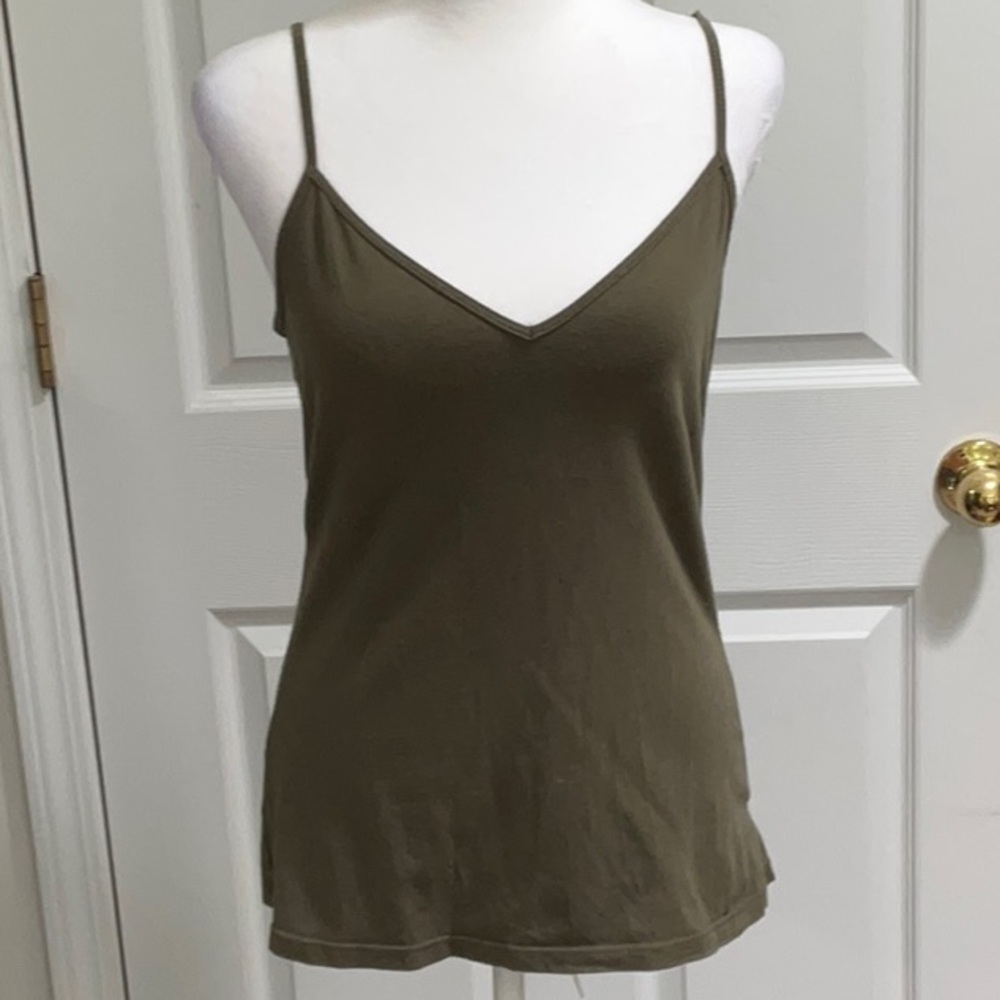 OLD NAVY SPAGHETTI STRAP TANK TOP SIZE LARGE